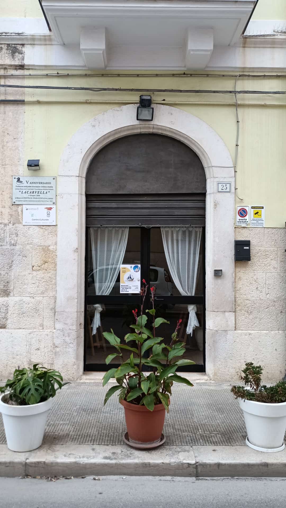 VIA MAUSOLEO 25 TRANI